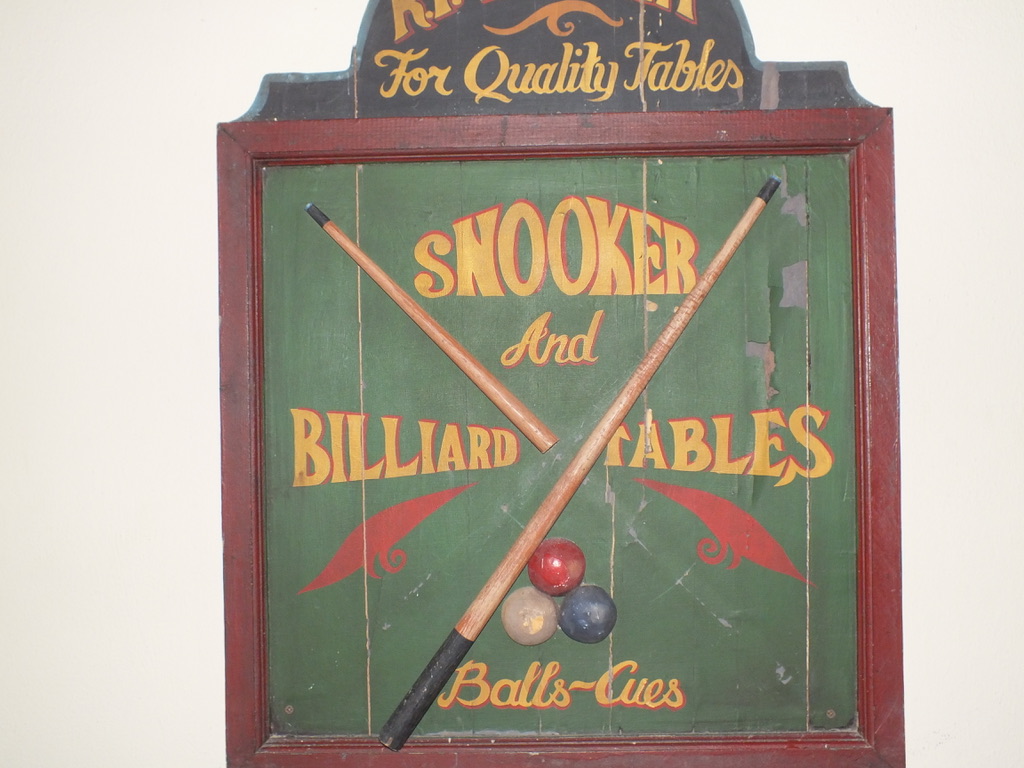 Historisches Schild für Snooker und Billard auf Bonaire