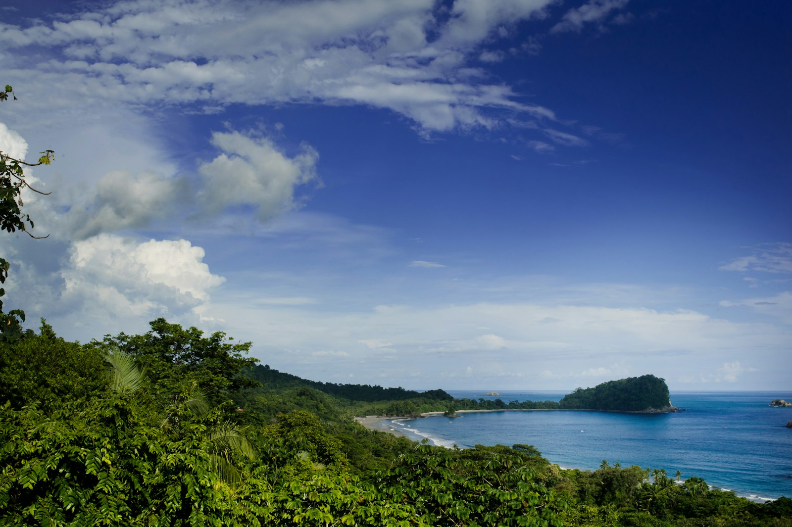 Küste und Regenwald bei Manuel Antonio