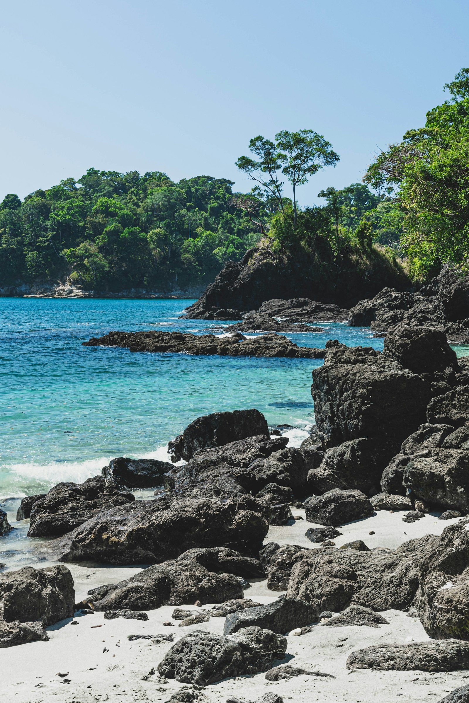 Felsige Bucht bei Manuel Antonio