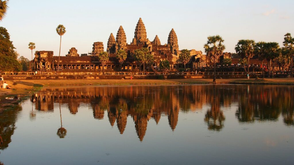 Kambodscha – Angkor, Begegnungen und Küste