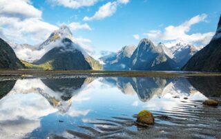 Bergspiegelung im Milford Sound