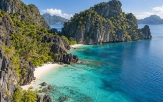 Küstenlandschaft und Meer auf den Philippinen