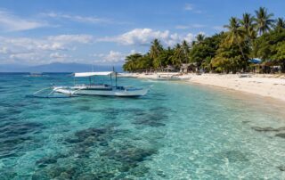 Küstenlandschaft und Meer auf den Philippinen
